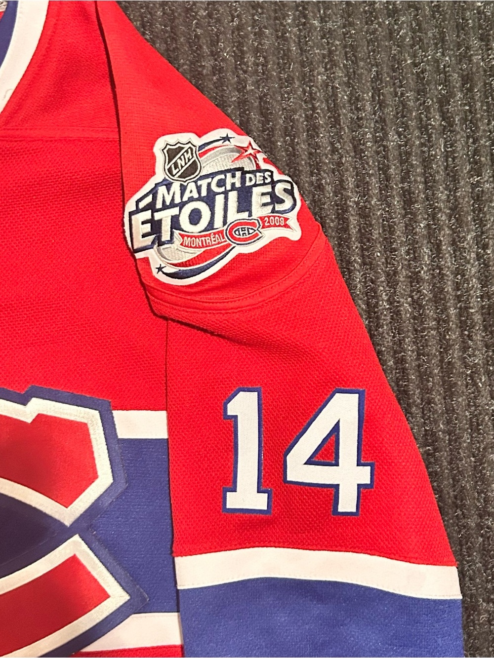 Reebok Red Montreal Canadiens #14 Hockey Jersey with Blue & White Accents - Picture 2 of 8